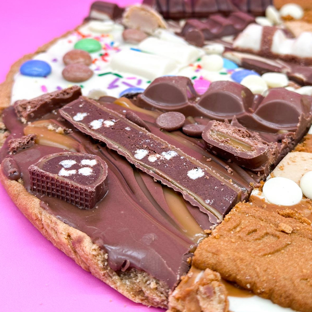 The Ultimate Fully Loaded Cookie Pizza Party Pack Gallery Image