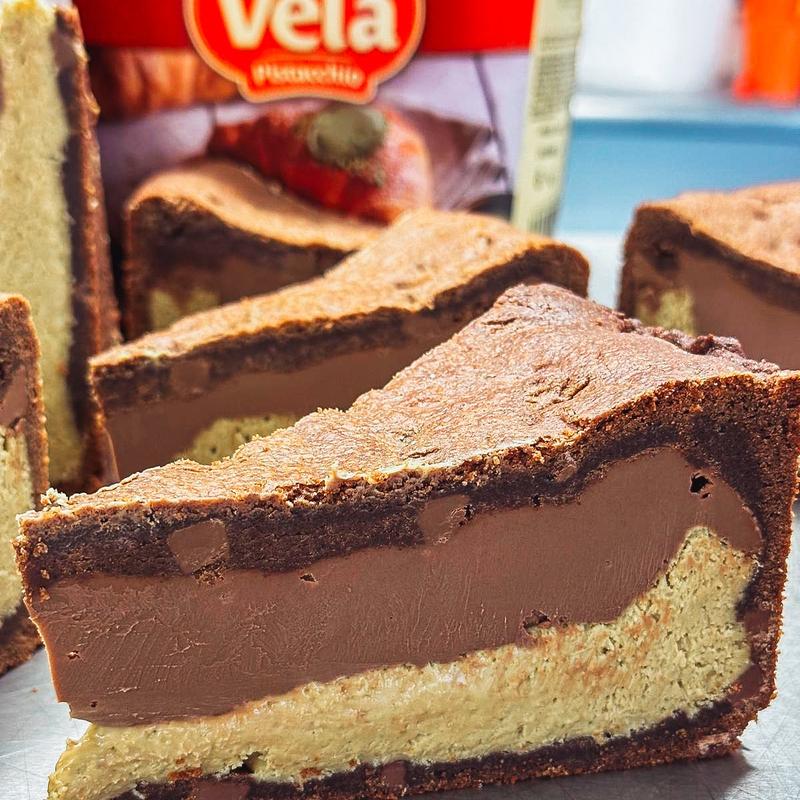 Dubai Chocolate Inspired Pistachio Kunafa Cookie Pie Slice Gallery Image